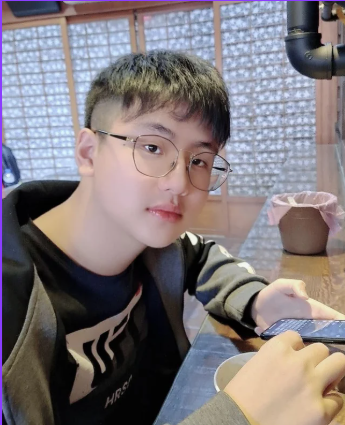 周楷倫